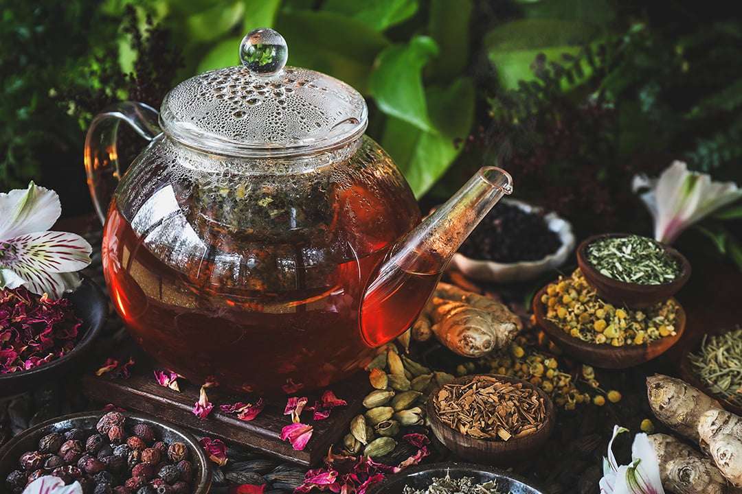 Menstrual Self-Care: Tea Blends For the Full Moon Cycle